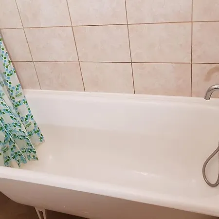 Cozy Studio Free Street Parking Further Center * Riga